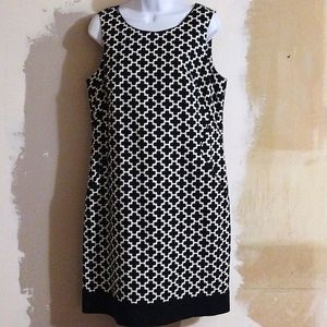WHITE HOUSE/BLACK MARKET SIZE 14 DRESS